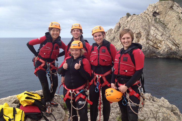 Südmallorca Coasteering-Erfahrung mit Transfers