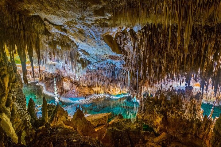 Cuevas de jamones Aventura en las profundidades