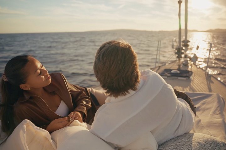 Premium Small-Group Sunset Boat Tour in Palma with Drinks & Tapas