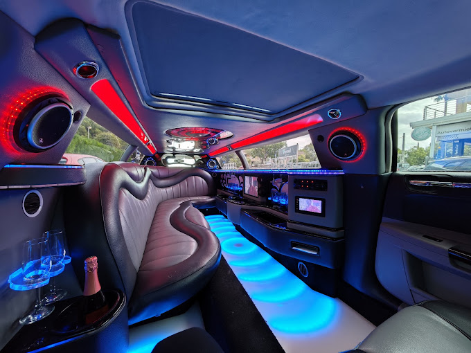 Vanrell Limo Service Mallorca, Transport, -10% deal, promo code MALLORCARD, Palma de Mallorca Aeropuerto, Stretch Limo Mallorca Limos by Vanrell