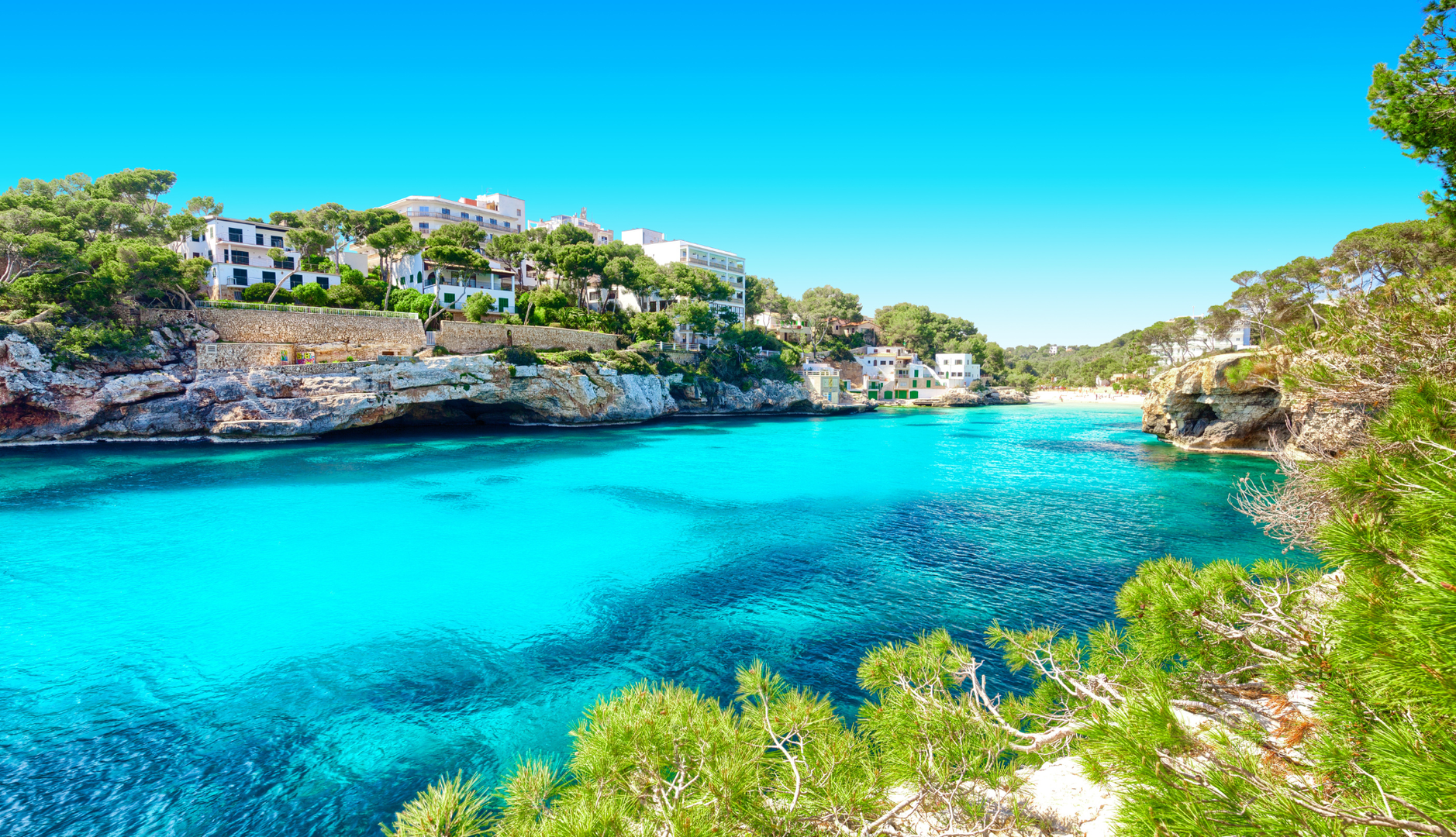 Cala Santanyi car rental location