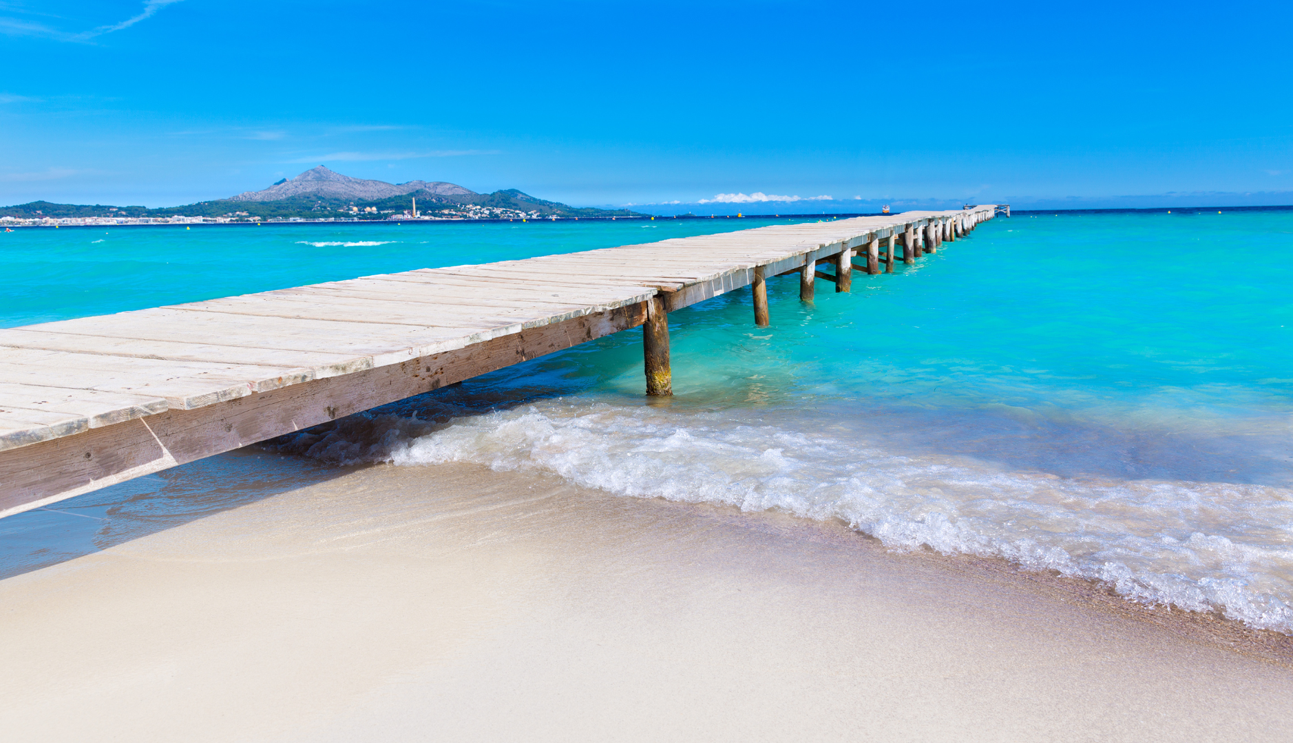 Platja de Muro car rental location
