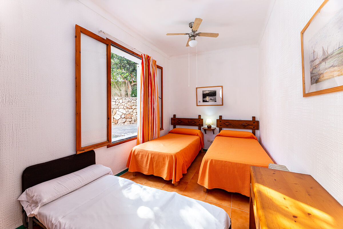 Hostal San Francisco, Budget Hotel, Carrer de l'Orada, 3, 07670 Portocolom, Mallorca, photo 2, Hostal San Francisco Portocolom Mallorca