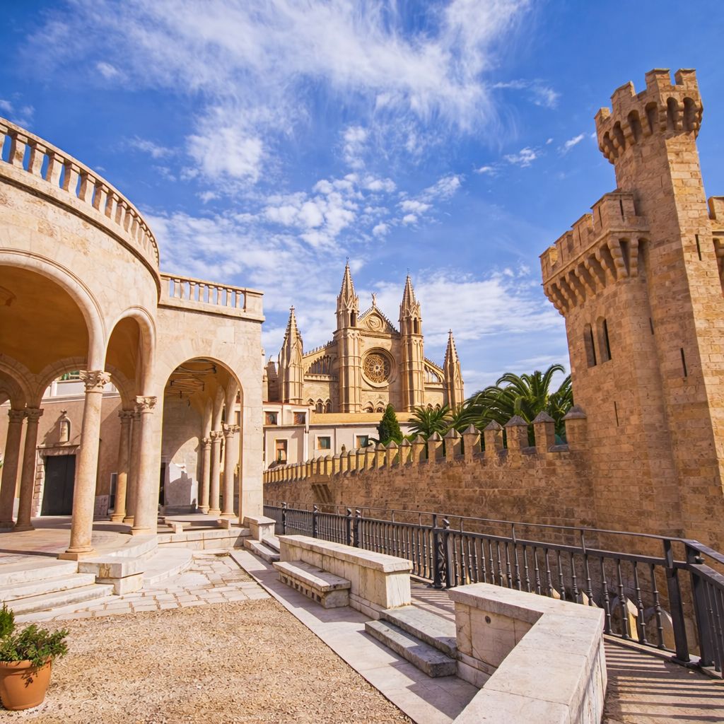 Royal Palace of La Almudaina mit 5 % Rabatt Royal Palace of La Almudaina, Activities & Sightseeing, -5% deal, promo code Mallorcard Link, Palma de Mallorca, Royal Palace of La Almudaina mit 5 % Rabatt
