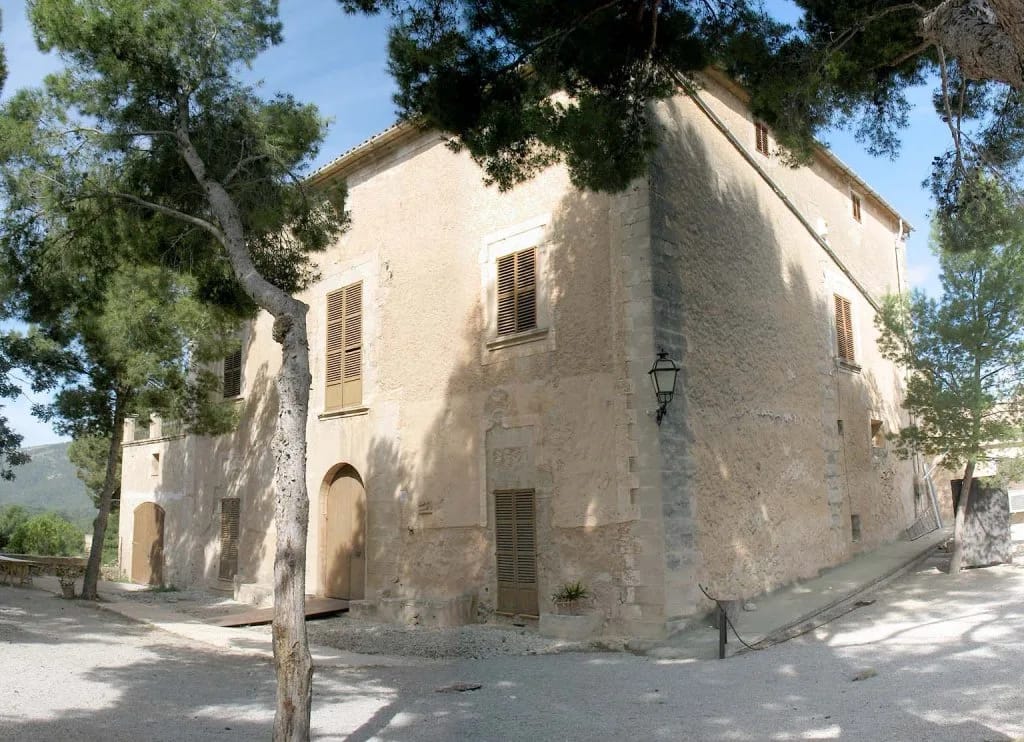 Fundació Miró Mallorca, Activities & Sightseeing, Deià, Mallorca