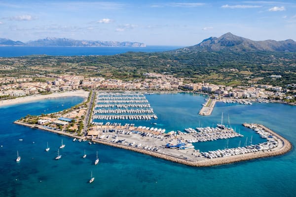 Port d'Alcúdia, Compare car rental prices in Mallorca. Find the best deals on vehicles across the island and book your perfect ride with MallorCard.