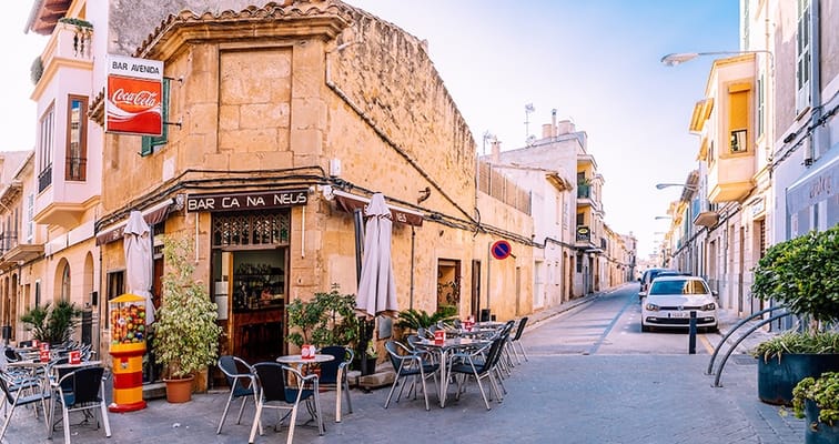 Llucmajor, Compare car rental prices in Mallorca. Find the best deals on vehicles across the island and book your perfect ride with MallorCard.