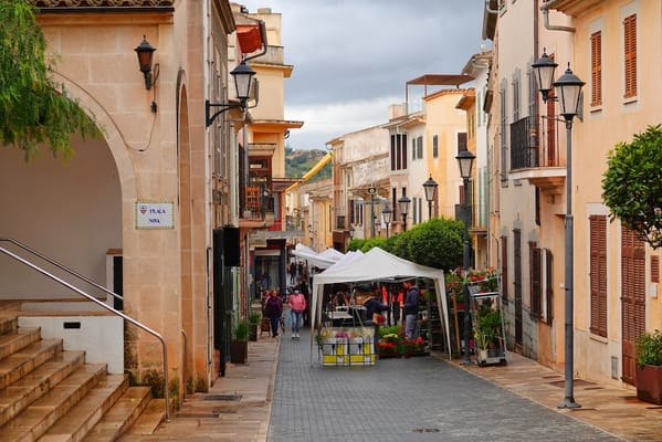 Son Servera, Compare car rental prices in Mallorca. Find the best deals on vehicles across the island and book your perfect ride with MallorCard.