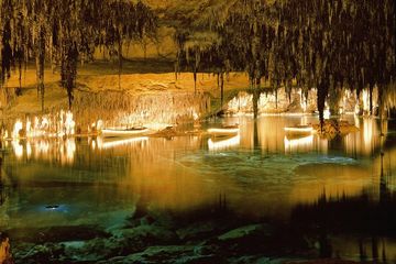 Private Tour: Mallorca Caves of Drach and Majorica Pearl Factory, water-activities, Puerto de Alcúdia · Alcúdia, Mallorca, photo 1