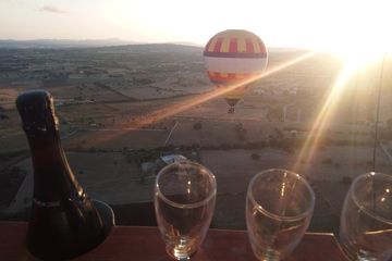 Private Hot Air Balloon Ride in Mallorca with Champagne and Snacks, water-activities, Cala Millor · Sant Joan, Mallorca, photo 3