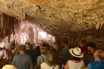 Begeleide dagtour door Drach-grotten, Porto Cristo & Pearl Factory, water-activities, Porto Cristo · Palma, Mallorca, photo 2