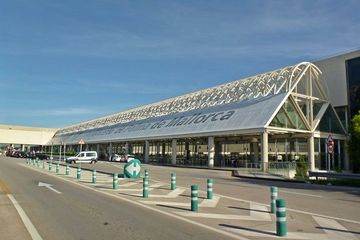 Private ONE WAY arrival OR departure transfer in Mallorca from/to airport, culture-history, Llubí, Mallorca, photo 1
