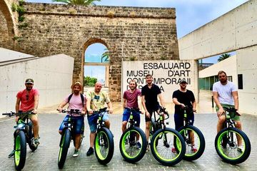 Exclusivo recorrido en bicicleta eléctrica por Fat Tire en Palma, water-activities, Palma de Mallorca · Palma, photo 1