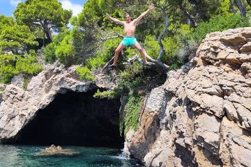 Kayak Tour with Caves, Snorkeling and Picnic (+ Cliff Jump), water-activities, Mallorca, photo 3, Cliff Jump (optional)