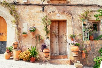 A morning visit to Valldemossa and Port Soller, water-activities, Valldemossa, Mallorca, photo 2, Valldemossa façade