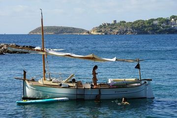 Navegue em um llaut elétrico de Maiorca saindo de Puerto Portals, water-activities, Puerto Portals · Sant Joan, Mallorca, photo 2