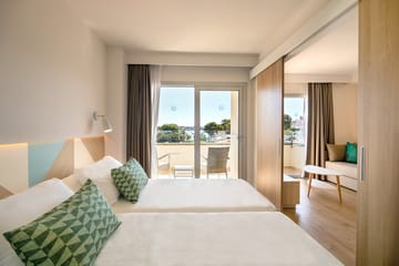 JS Portocolom Suites, Budget Hotel, Carrer de l'Orada, 07670 Portocolom, Mallorca, photo 3, JS Portocolom Suites room Mallorca