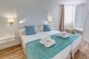 FERGUS Style Cala Blanca Suites, Family Hotel, Carrer Huguet des Far, 27, 07180 Santa Ponça, Illes Balears, Spain, Mallorca, photo 3