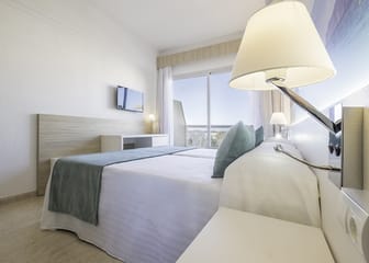 azuLine Hotel Bahamas & Bahamas II, All Inclusive Hotel, Avenida Europa s/n, 07600 El Arenal, Llucmajor, Mallorca, photo 3