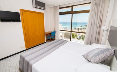 Amic Miraflores, Beach Hotel, Carrer del Xabec, 4, Platja de Palma i Pla de Sant Jordi, Mallorca, photo 1
