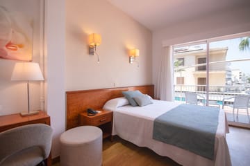 JS Sol de Can Picafort - Adults Only, Beach Hotel, Passeig Colón, 88, 07458 Can Picafort, Mallorca, photo 1, Hotel JS Sol de Can Picafort Mallorca room