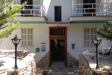 Hostal San Francisco, Budget Hotel, Carrer de l'Orada, 3, 07670 Portocolom, Mallorca, photo 1, Hostal San Francisco Portocolom Mallorca