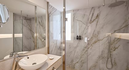 Zafiro Alzinar Mar Adults Only (+16), Adult Only Hotel, Carrer Saladina, S/N, 07458 Can Picafort, Mallorca, photo 4, Zafiro Alzinar Mar Adults Only Mallorca bath room