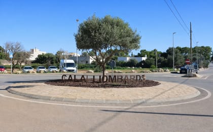 Es Llombards car rental location