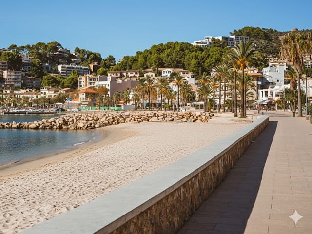 Platja des Port de Soller, beach, Mallorca, photo