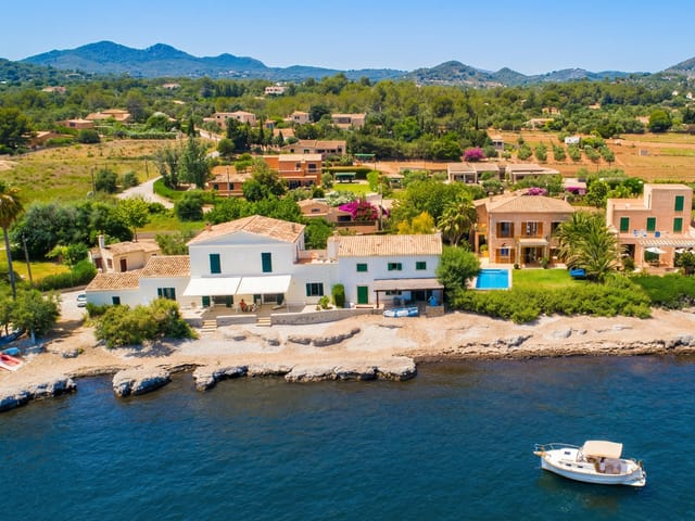 Port Nou, Mallorca, photo