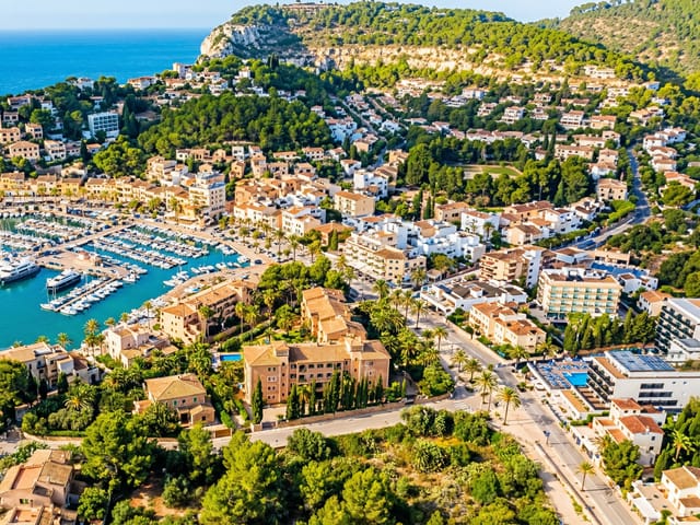 Puerto de Sóller, Mallorca, photo