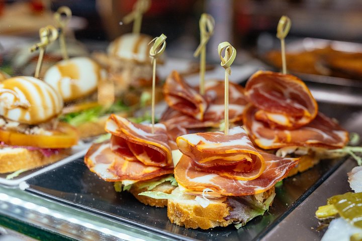Il pluripremiato tour gastronomico PRIVATO di Maiorca: le 10 degustazioni, water-activities, Palma de Mallorca · Palma