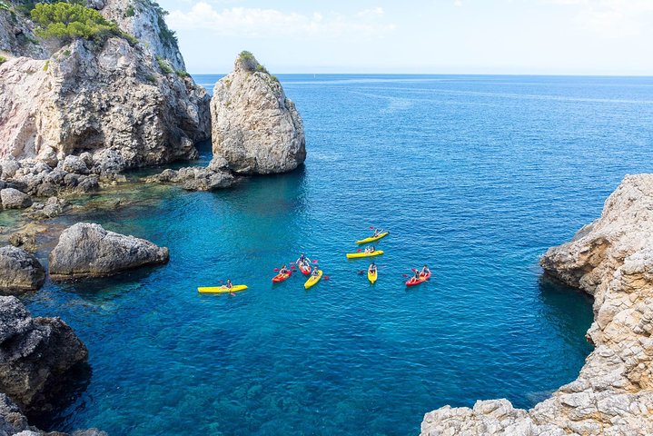 Kajaktocht naar de eilanden van Malgrat vanuit Santa Ponsa, water-activities, Santa Ponsa · Calvià, Mallorca