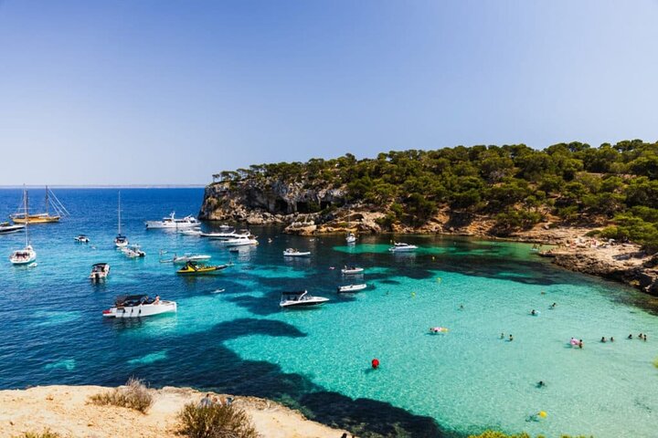 Tour Beach Portal Vells, Cave Portal Vells., water-activities, Palma de Mallorca · Calvià