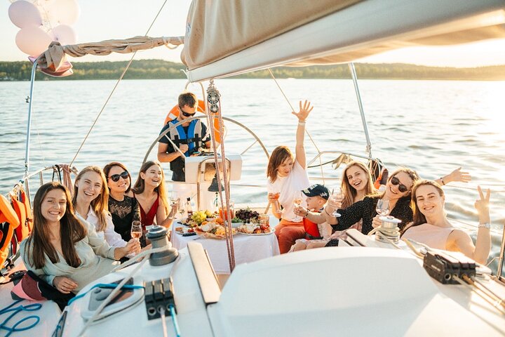 Velero in esclusiva Palma con audioguida e sapori Mallorquines, water-activities, Palma de Mallorca · Palma