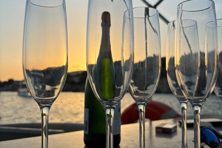 Mallorca Private Sunset Boat Charter con Cava fino a 11 ospiti, water-activities