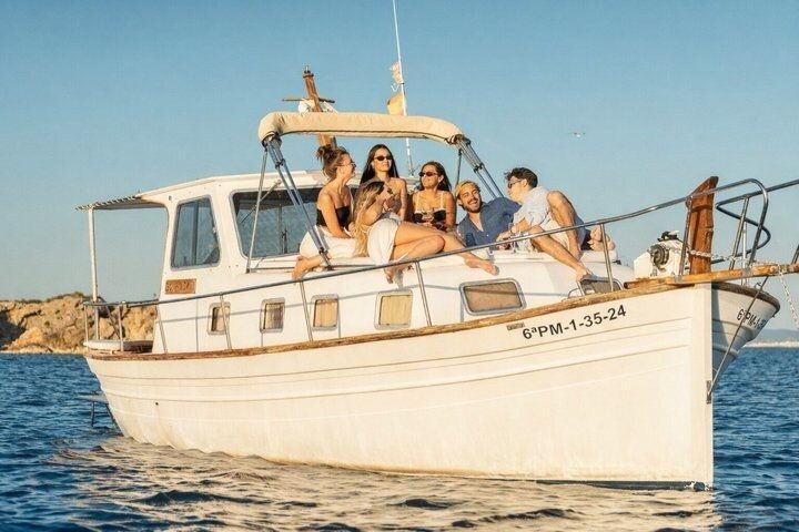 Charter Llaüts Mallorquins Private Sailing in Palma Bay, water-activities, Palma de Mallorca · Palma