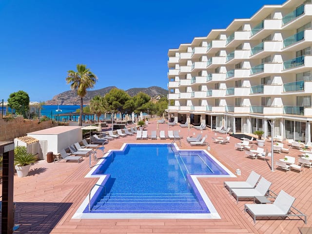 H10 Blue Mar, Beach Hotel, Camí Salinar, 8, 07160 Andratx, Mallorca