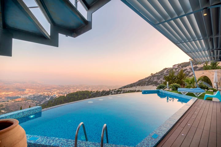 Fiji Patio Design, Services & Business, Andratx, Mallorca