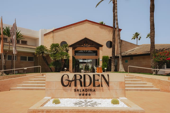 Garden Saladina, Adult Only Hotel, Circuit del Llac, s/n Playa de Muro, Mallorca