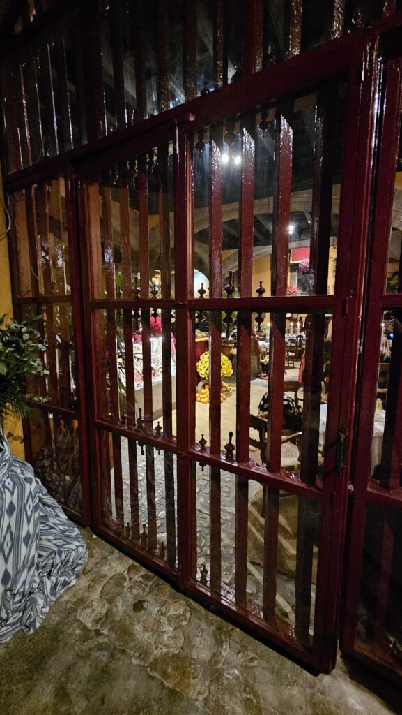 Abaco way to courtyard