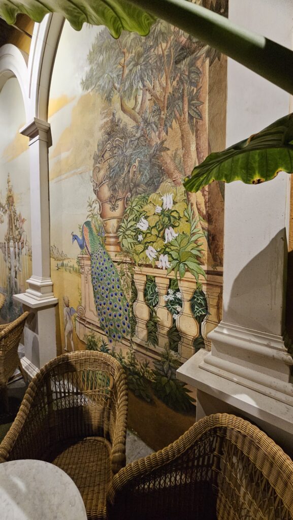 Abaco paiting courtyard