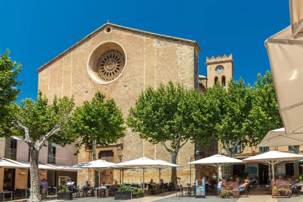 Weekly Market Pollensa Mallorca – Historical Charm & Authentic Local Culture