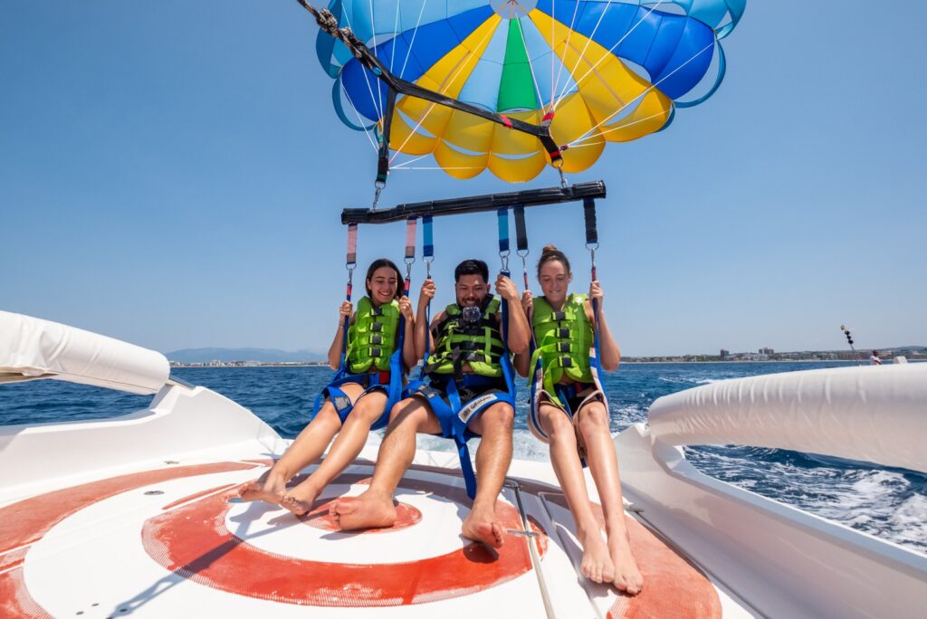Amazing Parasailing Playa de Palma (Platja de Palma) – Fly High Over Mallorca with Mallorcard
