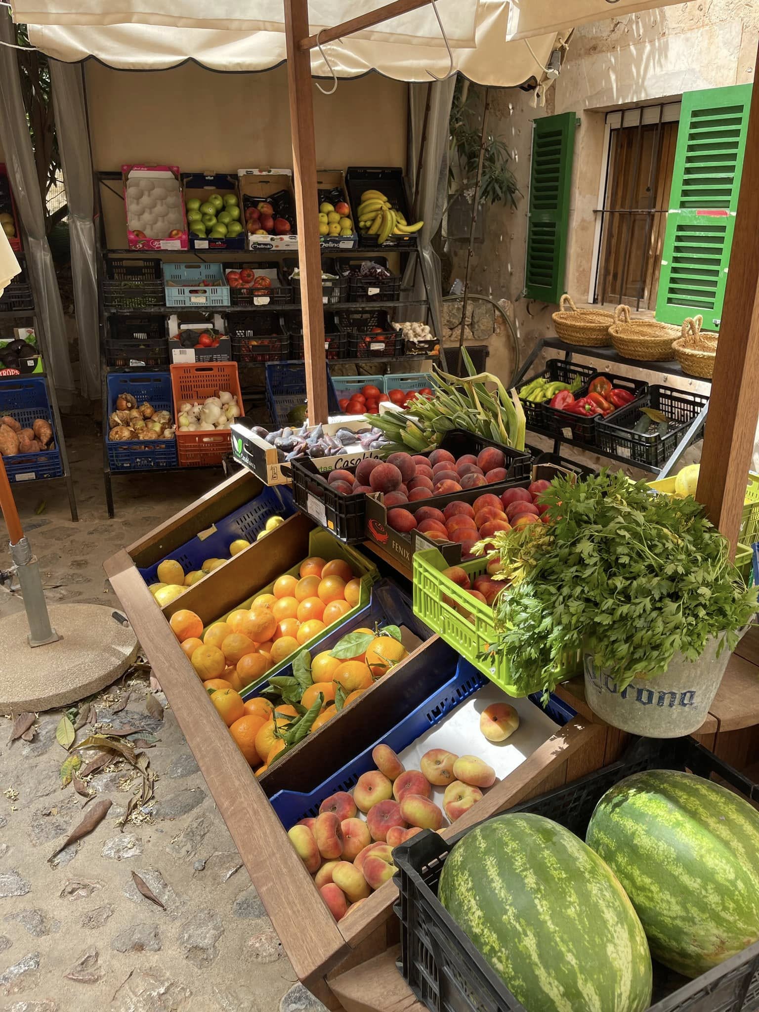 Weekly Market Deià Mallorca – Artistic Charm, Local Delights & Hidden Gems