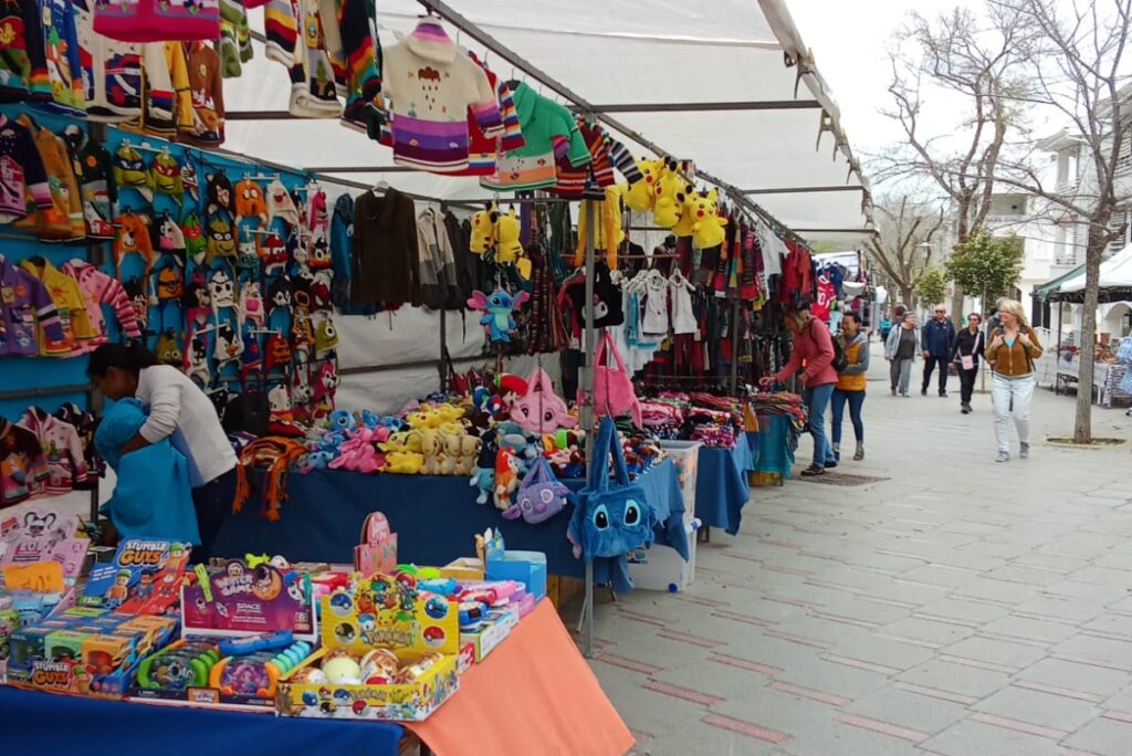 Weekly Market Paguera (Peguera) Mallorca – Vibrant Atmosphere & Local Treasures