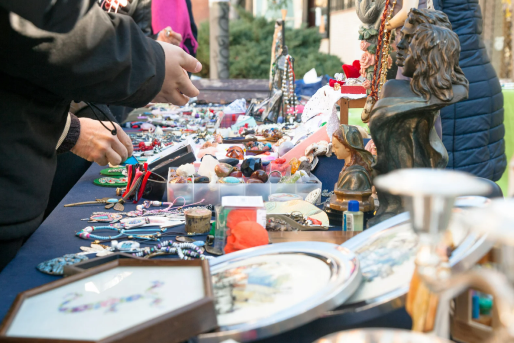 Weekly Market Porto Cristo Mallorca – Coastal Charm, Local Delights & Authentic Treasures