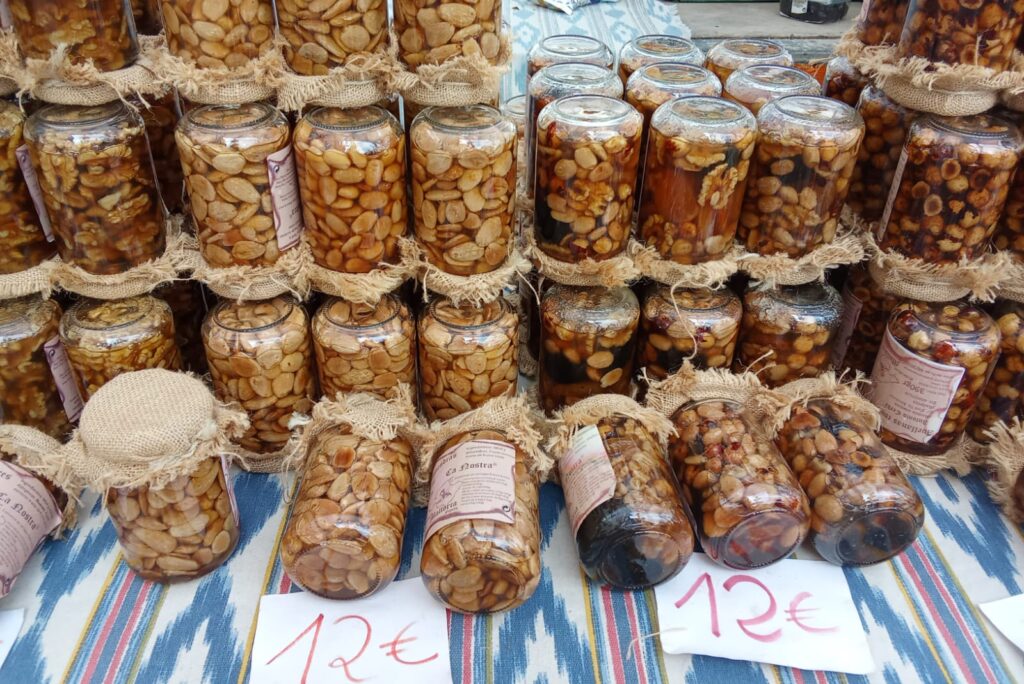 Weekly Market Sóller Mallorca – Traditional Charm & Scenic Beauty