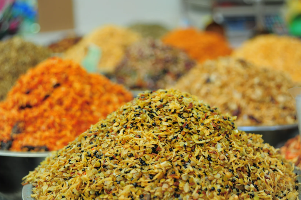 Colorful Mediterranean spice blends at Son Servera’s weekly market – a feast of aromas and island-inspired seasonings.