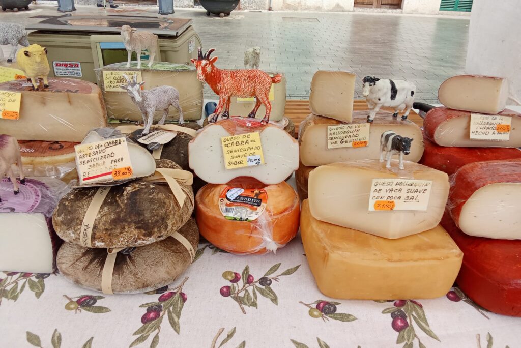 Weekly Market Llucmajor Mallorca – Traditional Flair & Local Products